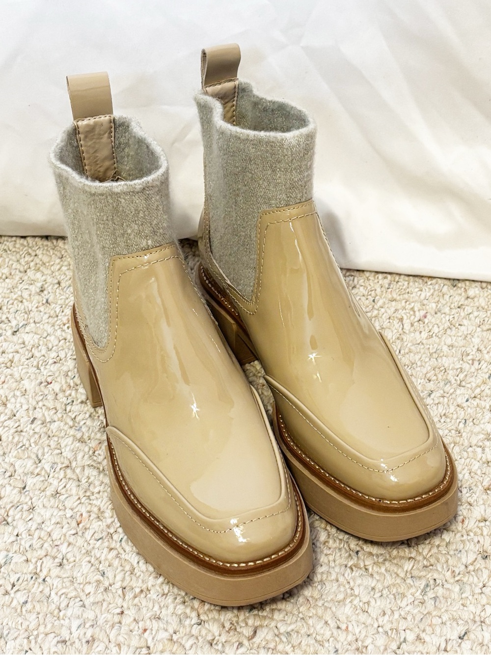 Dolce Vita Saline H2O Waterproof Platform Booties in the color dune size 9.5 - Picture 2 of 8